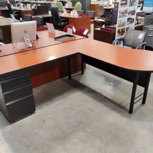 HERMAN MILLER 30/36” x 72" “P” Top Peninsula Desk