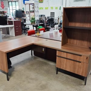 Steelcase Currency Series 60" x 30" Desk W / 24" x 60" Return