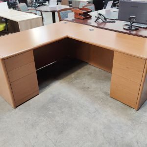 HON 10700 Series 30" x 66" Desk