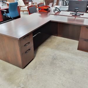NATIONAL 36” x 72” Desk w/ 24” x 48” Right Return