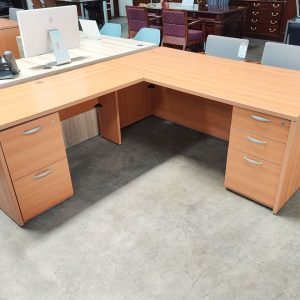 TEKNION 36" x 72" Desk Left Hand Return Cherry