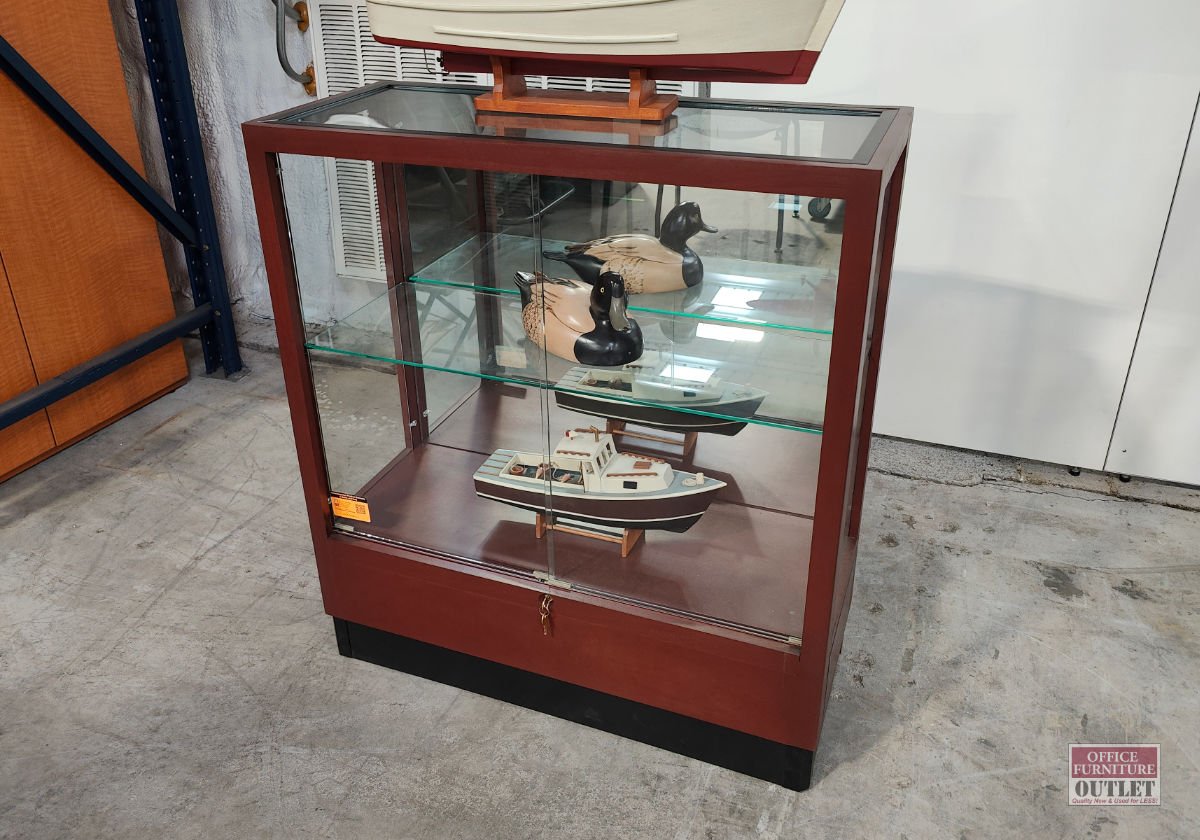 DISPLAY CASE Double Sliding Glass Doors