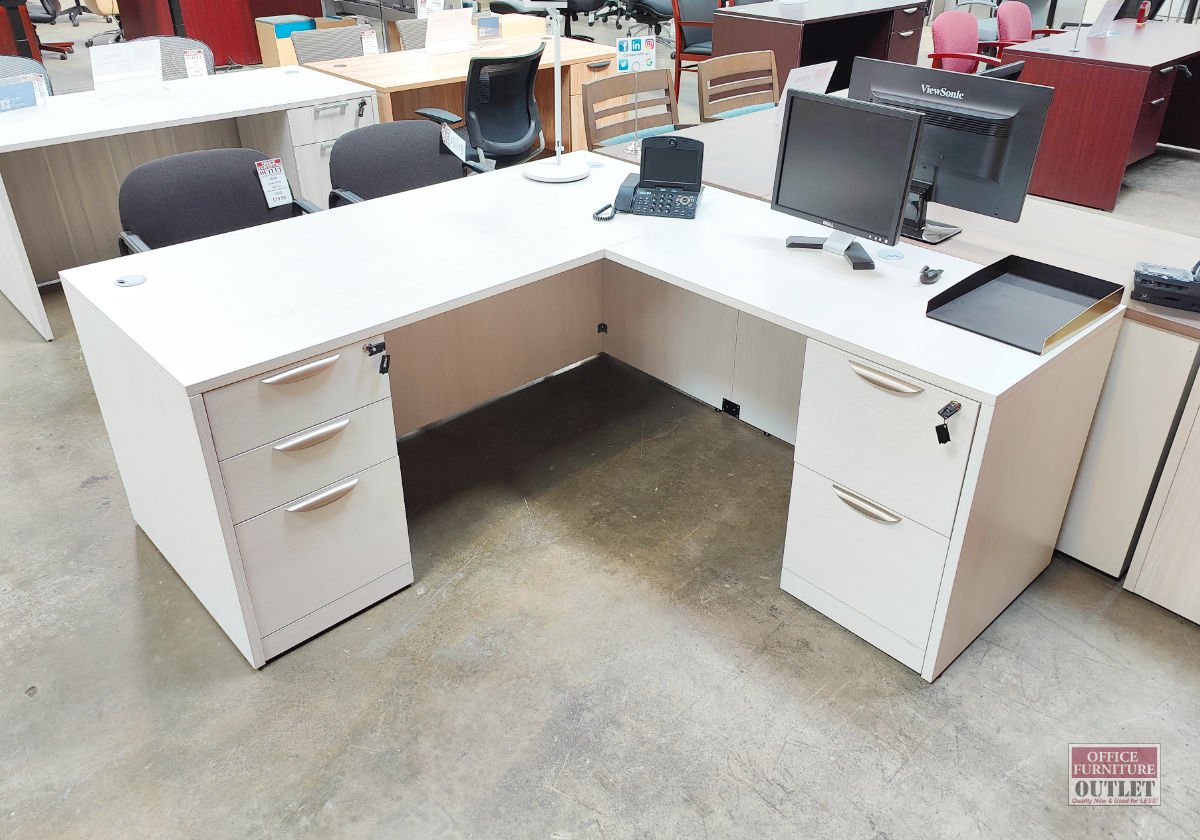 OFFICE SOURCE 30＂ x 66＂ Desk Arcadia