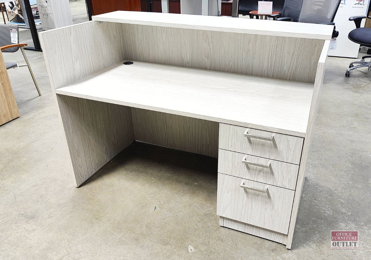 IOF 30＂ x 60＂ Reception Station