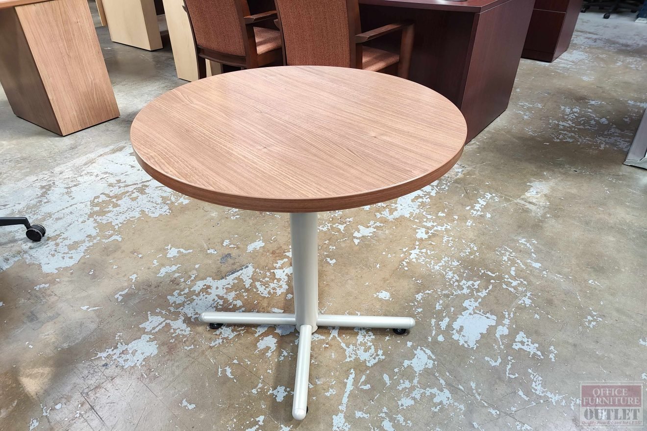 HAWORTH 30 Inch Round Discussion Table