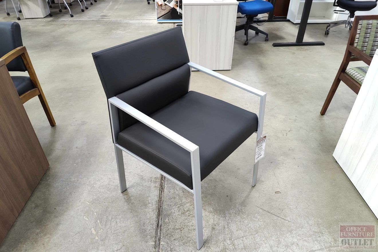 INDIANA Marquee Guest Arm Chair