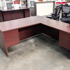 HON Desk Right Return Mahogany