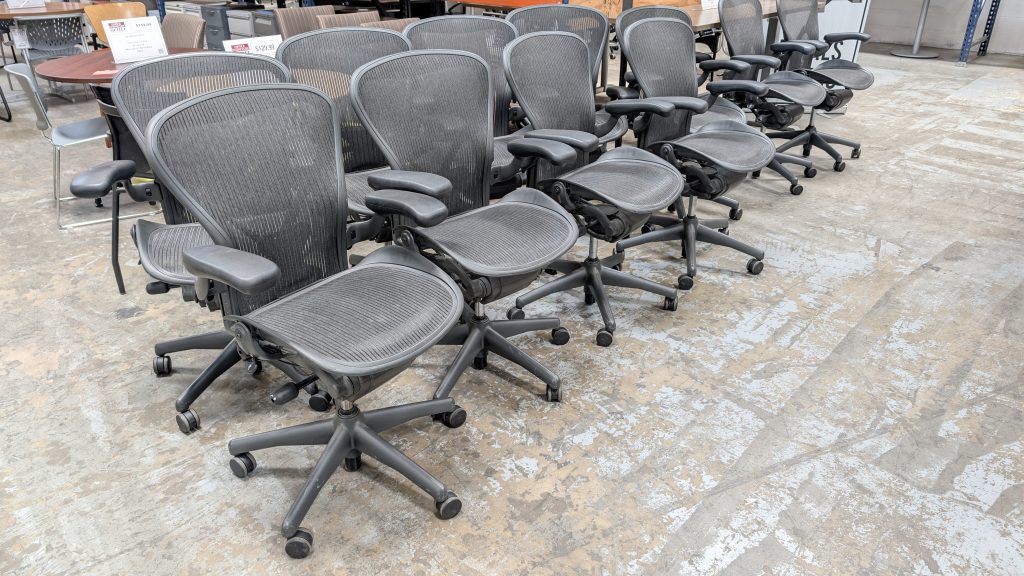 HERMAN MILLER AERON V2 Size B