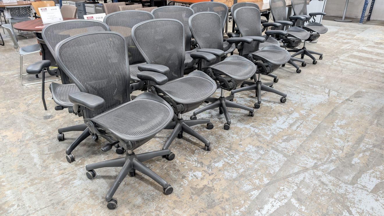 HERMAN MILLER AERON V2 Size B