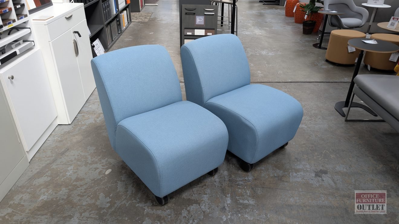 National Reno Lounge Seat Light Blue
