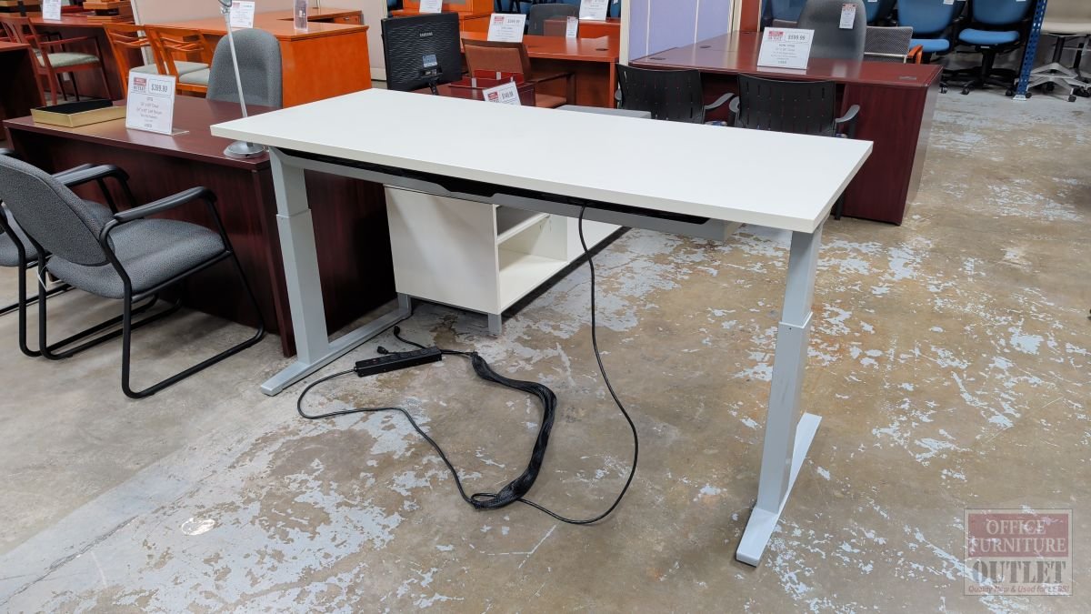 HERMAN MILLER RENEW Standing Desk