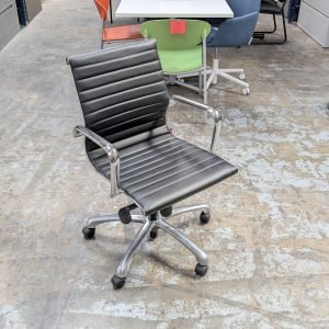 Novo Guest Arm Chair Chrome Black