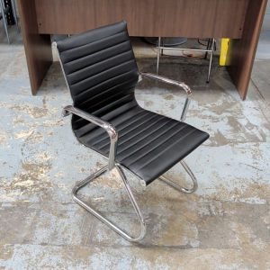 NOVA Guest Chair Black