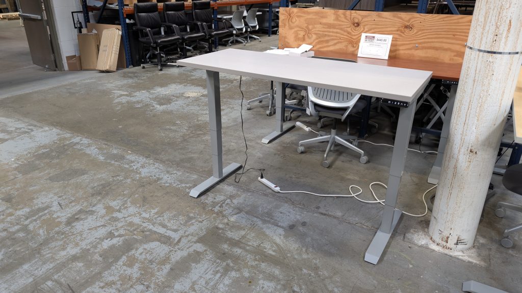 AIS Sit to Stand Desk