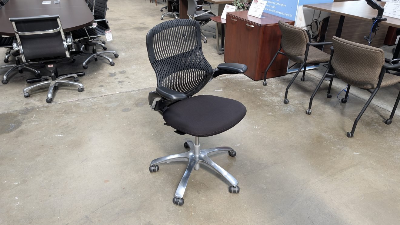 Knoll Generation Task Chair