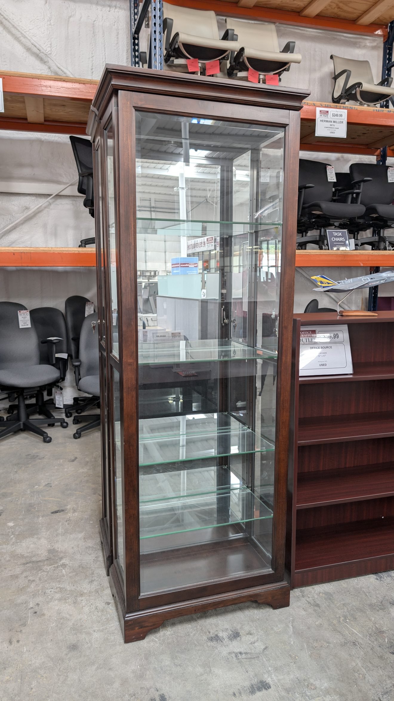 HOME MERIIAN INTERNATIONAL Glass Display Cabinet