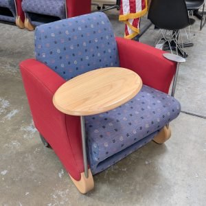 HAWORTH To-Do Lounge Chair w/ Writing Tablet