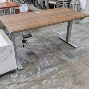 HON – COORDINATE Sit to Stand Desk Modern Walnut