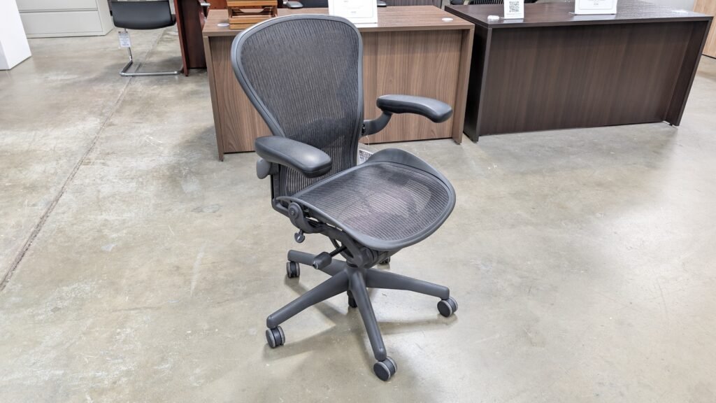 HERMAN MILLER Aeron - V1 Multi-Functional Task Chair